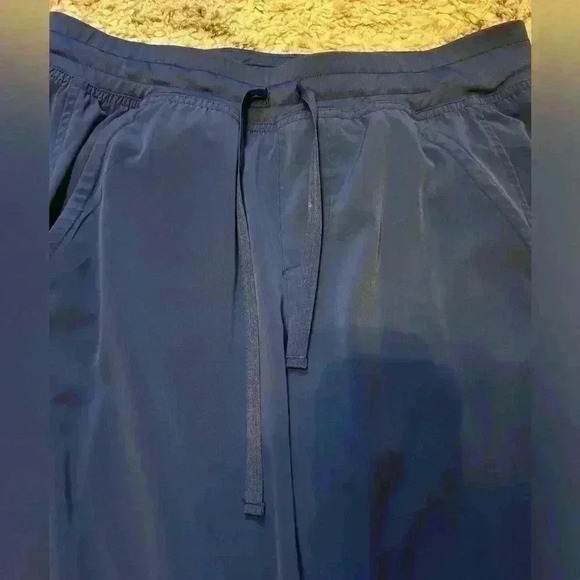 Willow brook super shoes scrub bottoms size MD (T125) - Picture 3 of 13